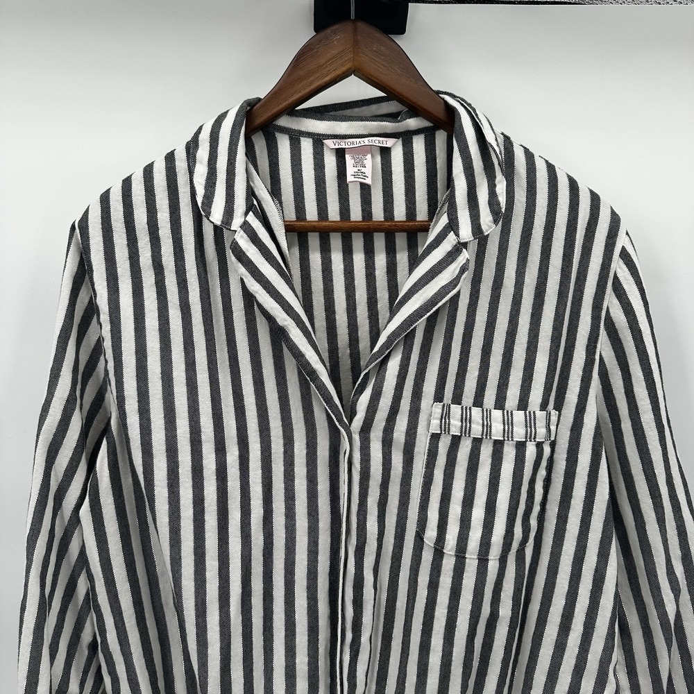 Victorias Secret Pajama Shirt Top Womens Medium White Gray Stripe Soft Button - Picture 3 of 12